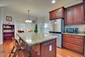 High Point Vacation Rental w/ Private Deck!