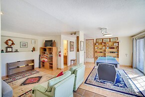 Quaint Big Bear Home w/ Hot Tub: 4 Mi to Skiing!