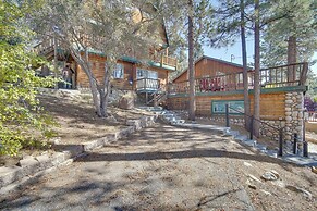 Quaint Big Bear Home w/ Hot Tub: 4 Mi to Skiing!