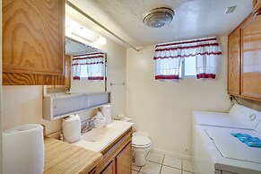 Quaint Big Bear Home w/ Hot Tub: 4 Mi to Skiing!