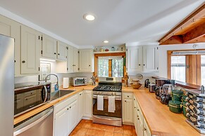 Ellsworth Home ~ 18 Mi to Acadia Nat'l Park!