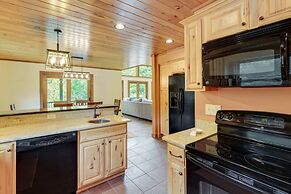 Roan Mountain Home w/ Deck Near Appalachian Trail!