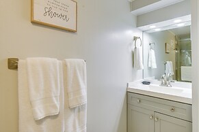 Gilford Townhome w/ Lakefront Beach & Pool Access!