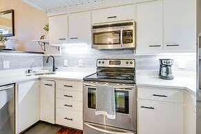 Gilford Townhome w/ Lakefront Beach & Pool Access!