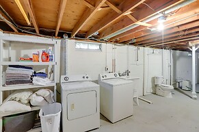 Pet-friendly Lorain Retreat w/ Fenced Yard!