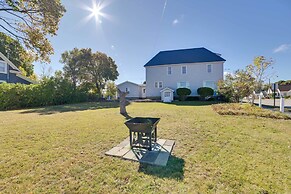 Dom Rodzinny Lakeview Getaway - Walk to Lake Huron