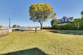 Dom Rodzinny Lakeview Getaway - Walk to Lake Huron