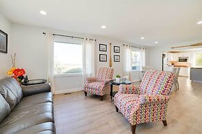 Dom Rodzinny Lakeview Getaway - Walk to Lake Huron