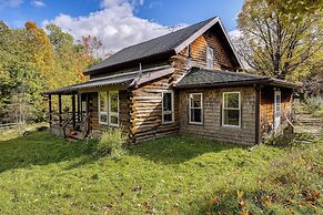 Private Yard & Deck: Adirondack Cabin Retreat!