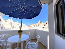 Vilamoura Central 7 With Pool by Homing