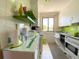 Vilamoura Central 7 With Pool by Homing