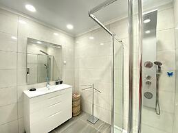 Albufeira Crystal by Homing