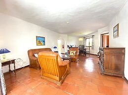 Albufeira Vintage Design Villa With Pool