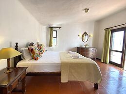 Albufeira Vintage Design Villa With Pool