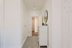 Central Flats in Cardiff with Parking