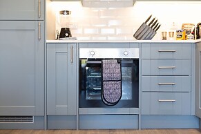 Central Flats in Cardiff with Parking