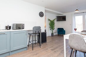 Central Flats in Cardiff with Parking