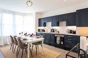 Central Flats in Cardiff with Parking