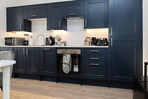 Central Flats in Cardiff with Parking