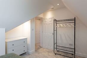 Central Flats in Cardiff with Parking