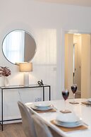 Central Flats in Cardiff with Parking