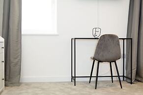 Central Flats in Cardiff with Parking