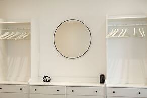 Central Flats in Cardiff with Parking