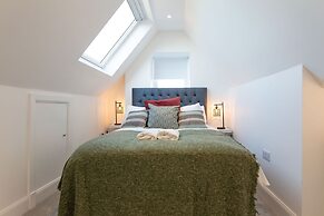 Central Flats in Cardiff with Parking