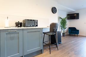 Central Flats in Cardiff with Parking