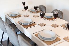 Central Flats in Cardiff with Parking