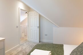 Central Flats in Cardiff with Parking