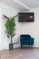 Central Flats in Cardiff with Parking