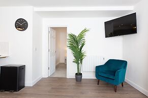 Central Flats in Cardiff with Parking