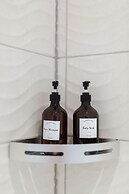 Central Flats in Cardiff with Parking