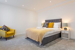 Central Flats in Cardiff with Parking