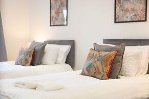 Central Flats in Cardiff with Parking