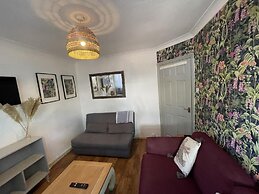 Impeccable 1-bed Apartment in London