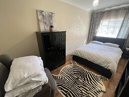 Impeccable 1-bed Apartment in London
