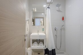 Rogač Rooms & Restaurant