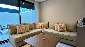 Les Joyeux Luxury Suites & Appart