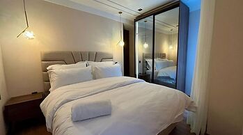 Les Joyeux Luxury Suites & Appart