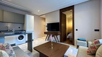 Les Joyeux Luxury Suites & Appart