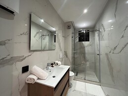 Les Joyeux Luxury Suites & Appart