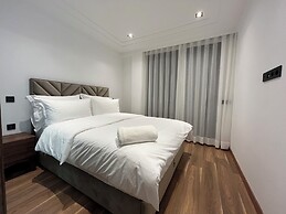 Les Joyeux Luxury Suites & Appart