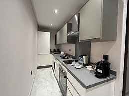 Les Joyeux Luxury Suites & Appart