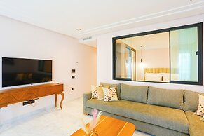 Les Joyeux Luxury Suites & Appart