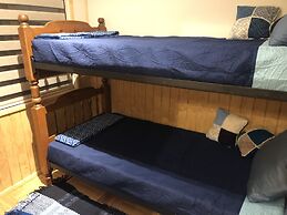 Magellanicus Rustic Suites