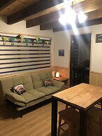 Magellanicus Rustic Suites