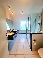 Penthouse 3bedrooms w. Parking&3Terraces