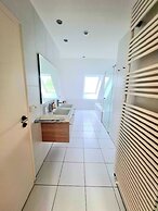 Penthouse 3bedrooms w. Parking&3Terraces